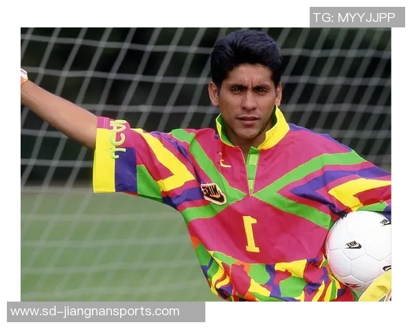 以牙还牙:那些因争议动作而被球迷铭记的足球巨星 以牙还牙:那些因争议动作而被球迷铭记的足球巨星